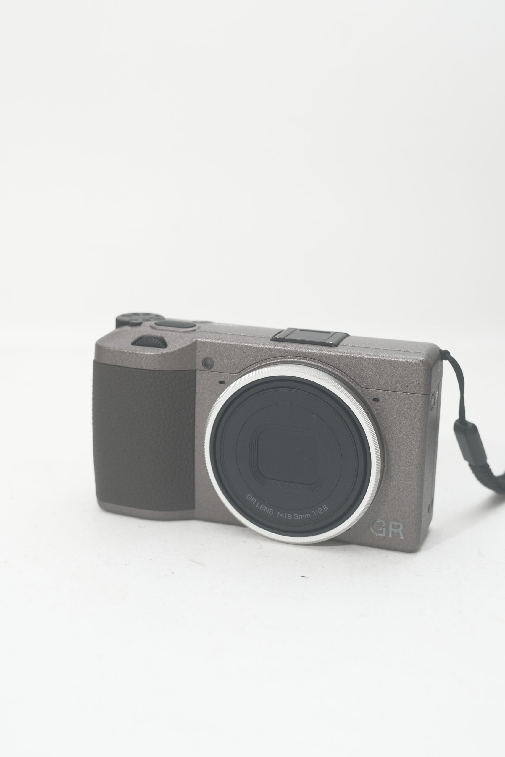 Ricoh GRiii – Analog Camera Club