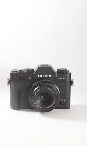 Fujifilm X-T30 Mark ii + Lente TTArtisans 25mm f/2