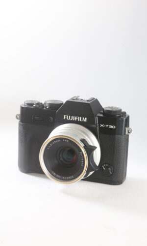 Fujifilm X-T30 Mark i + Lente Artisans 25mm f/1.7