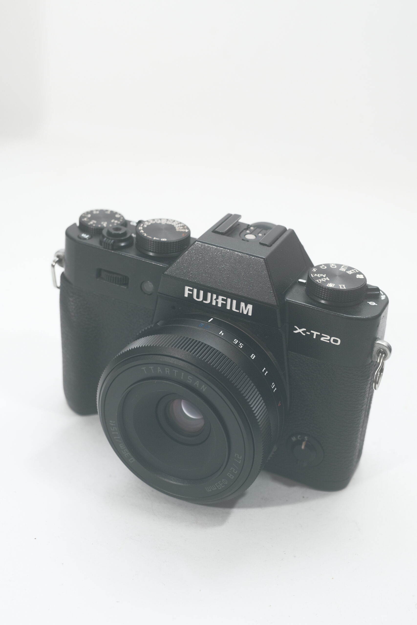 Fujifilm X-T20 + Lente TTArtisan 27mm