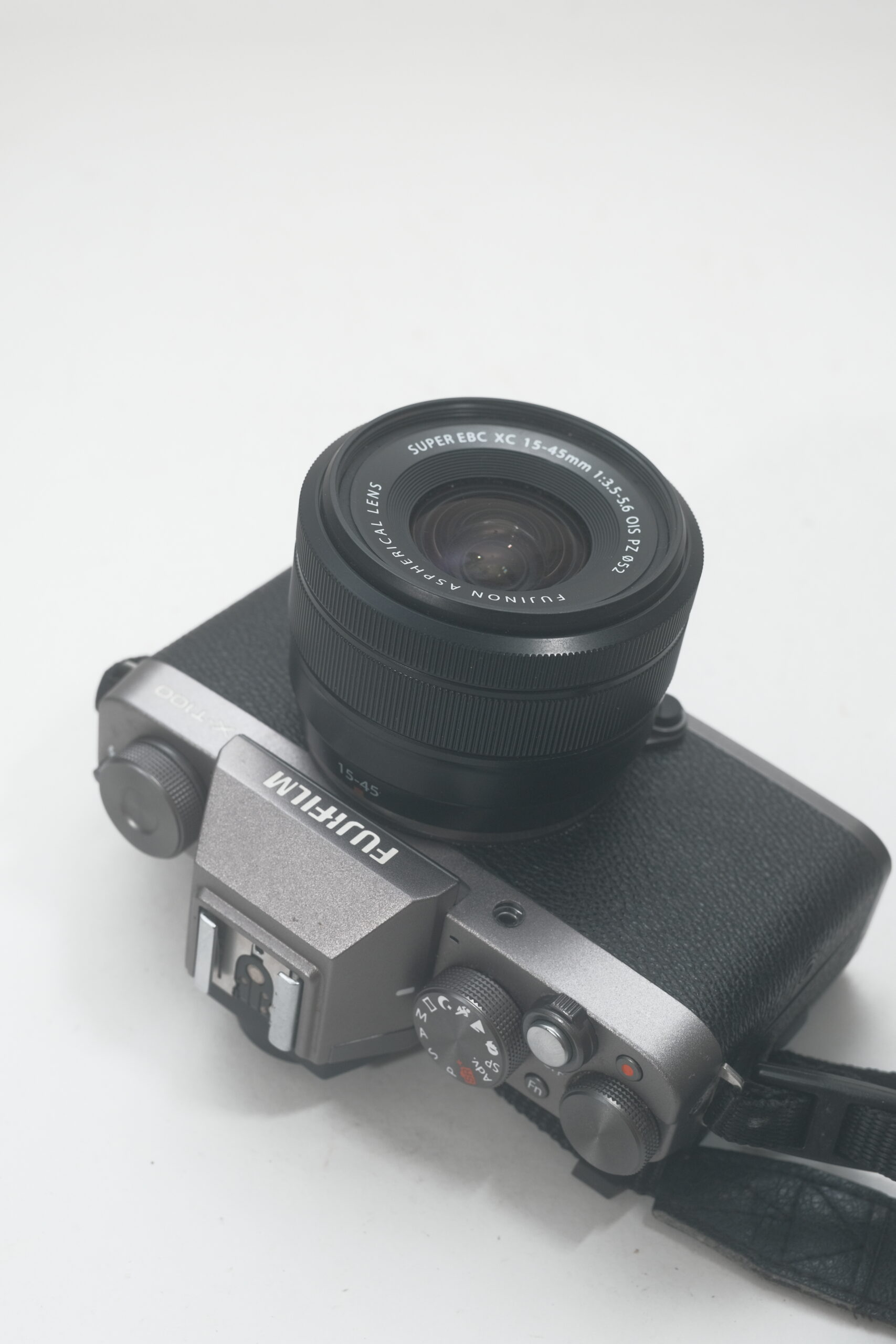 Fujifilm X-T100 + Lente 15-45mm – Analog Camera Club