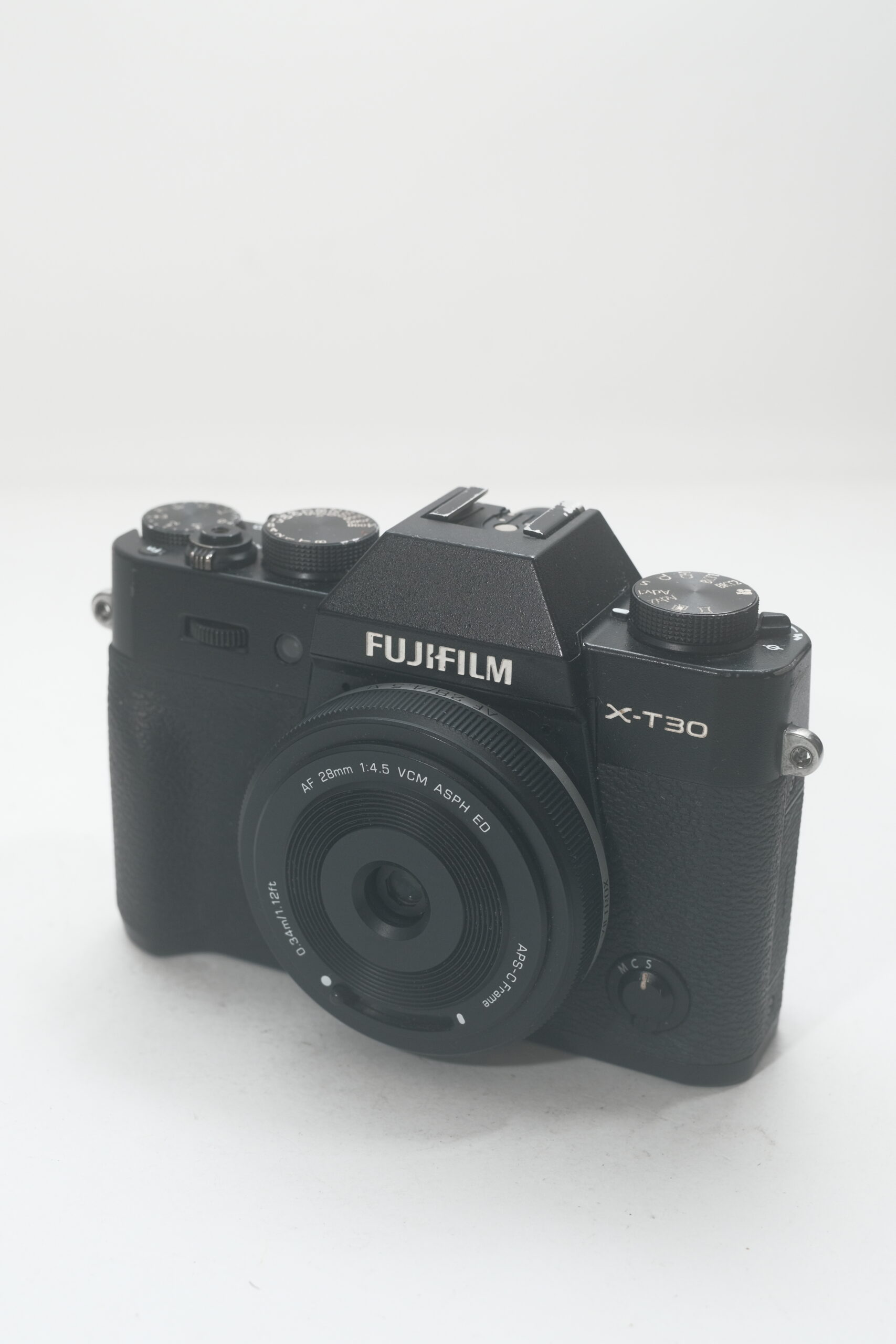 Fujifilm X-T30 Mark i + Lente Viltrox 27mm