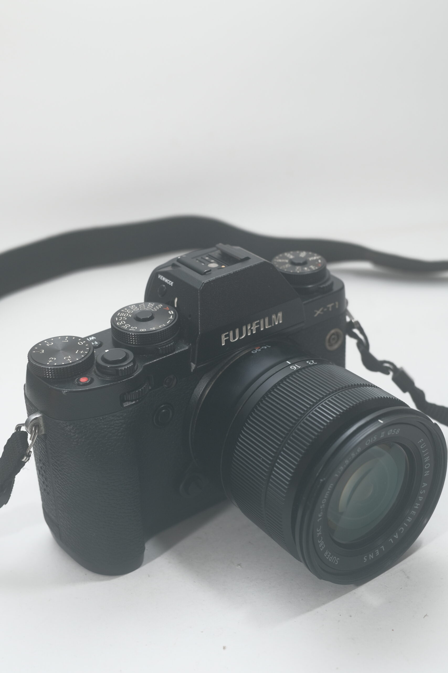 Fujifilm X-T1 + Lente 16-50mm – Analog Camera Club
