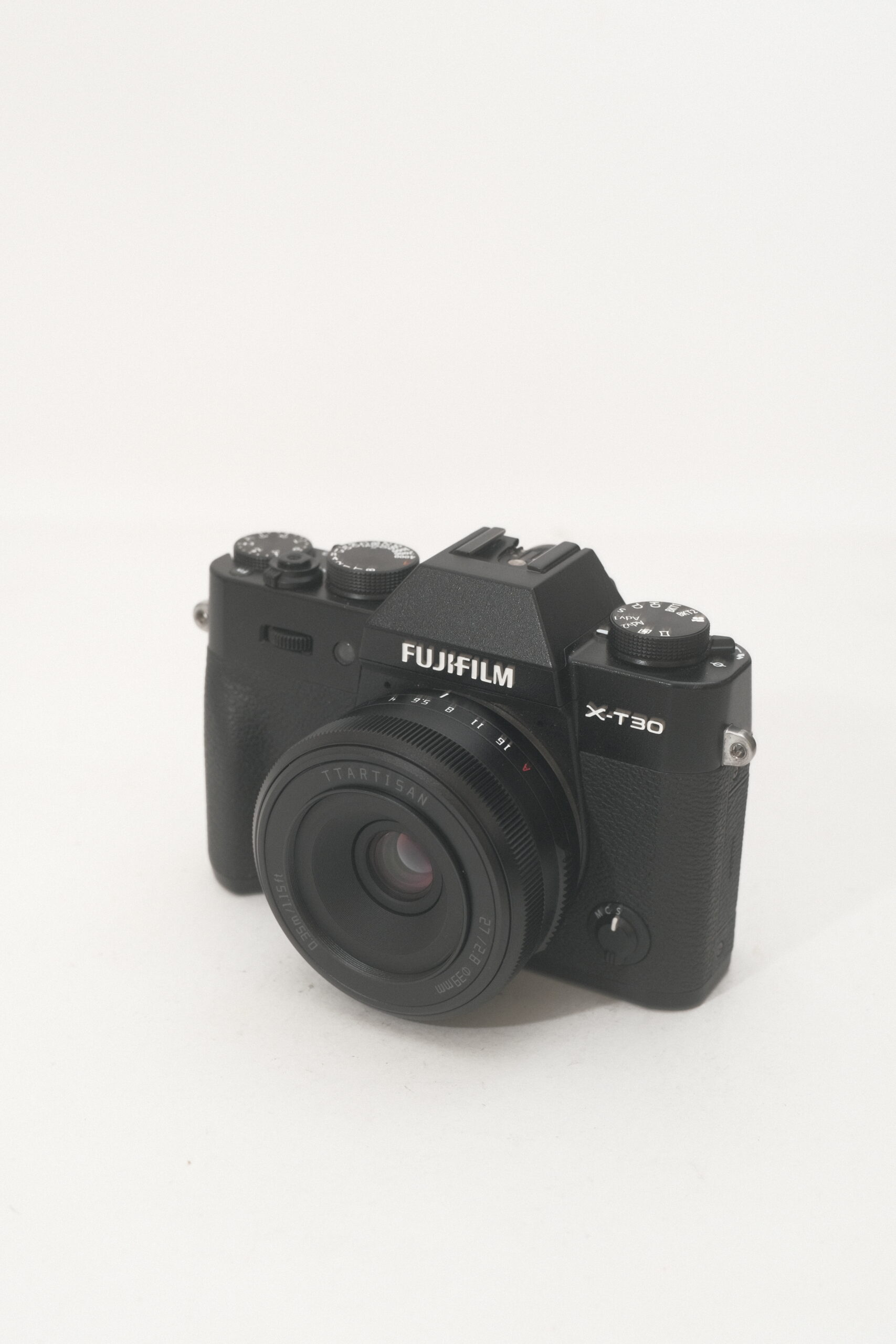Fujifilm X-T30 Mark i + Lente TTArtisan 27mm